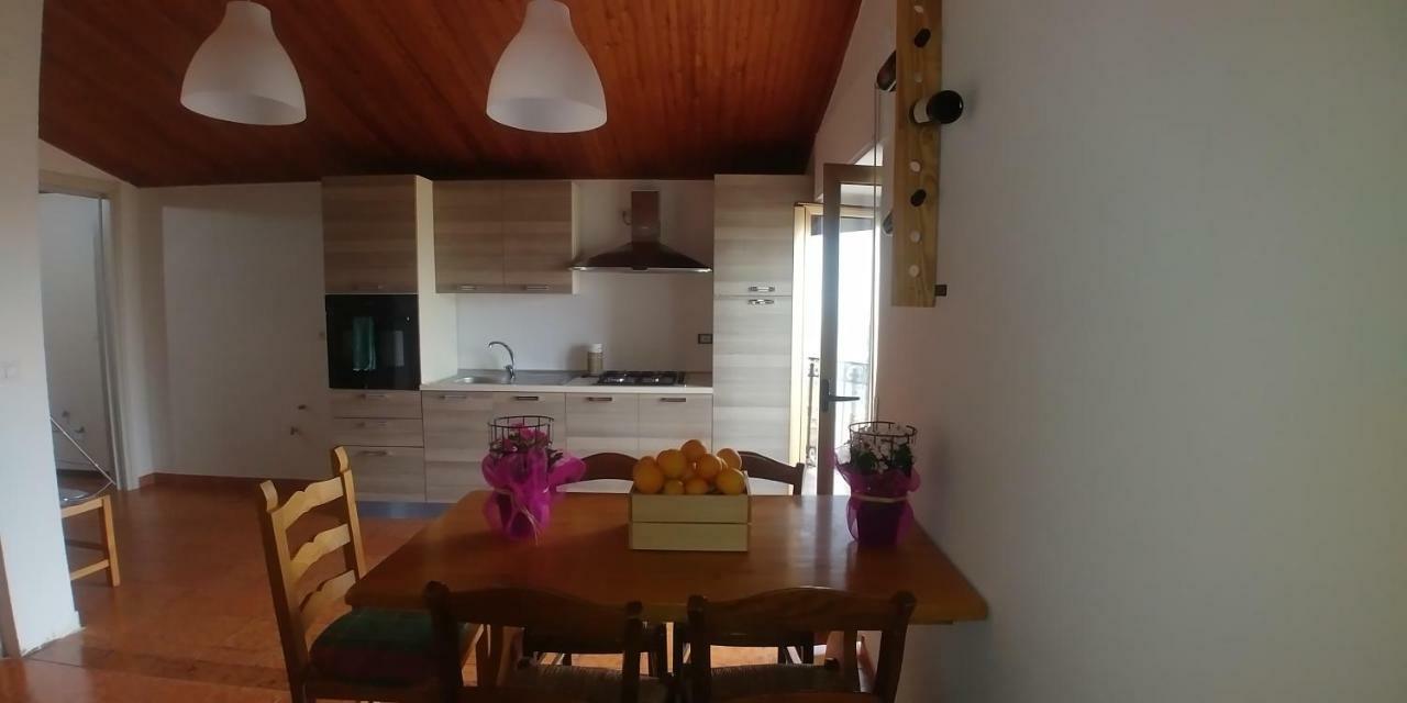 Апартаменты Holiday House Санто-Северина Экстерьер фото