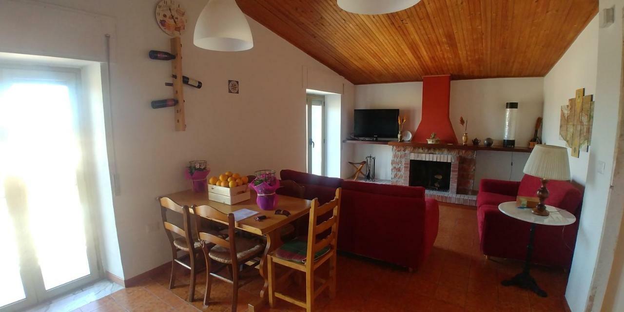 Апартаменты Holiday House Санто-Северина Экстерьер фото